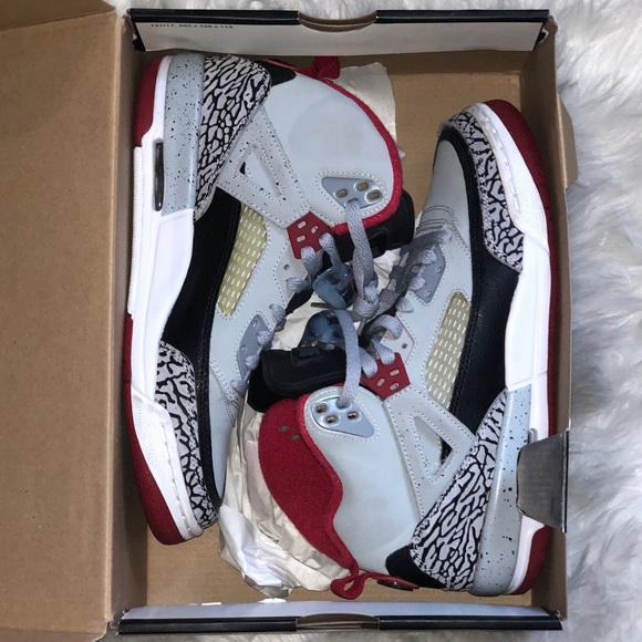 NIKE AIR JORDAN SPIZIKE BG 7 YOUTH WOLF GREY - Picture 3 of 8